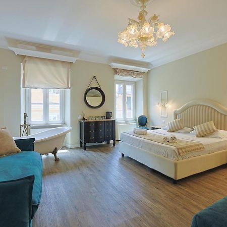 רומא Art House Suites56 Via Del Babuino 56 מראה חיצוני תמונה