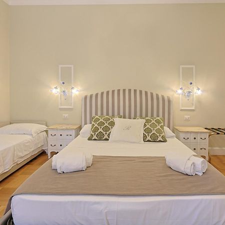 רומא Art House Suites56 Via Del Babuino 56 מראה חיצוני תמונה