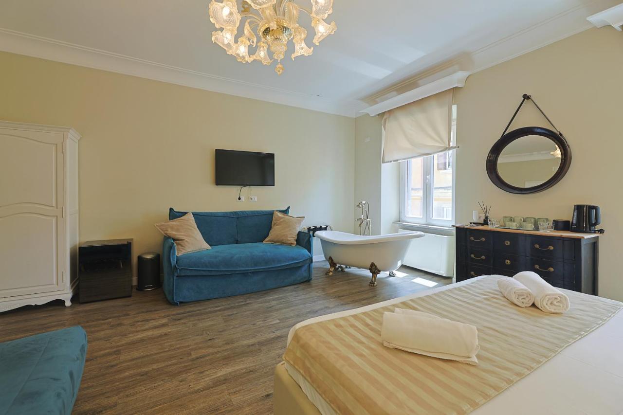 רומא Art House Suites56 Via Del Babuino 56 מראה חיצוני תמונה