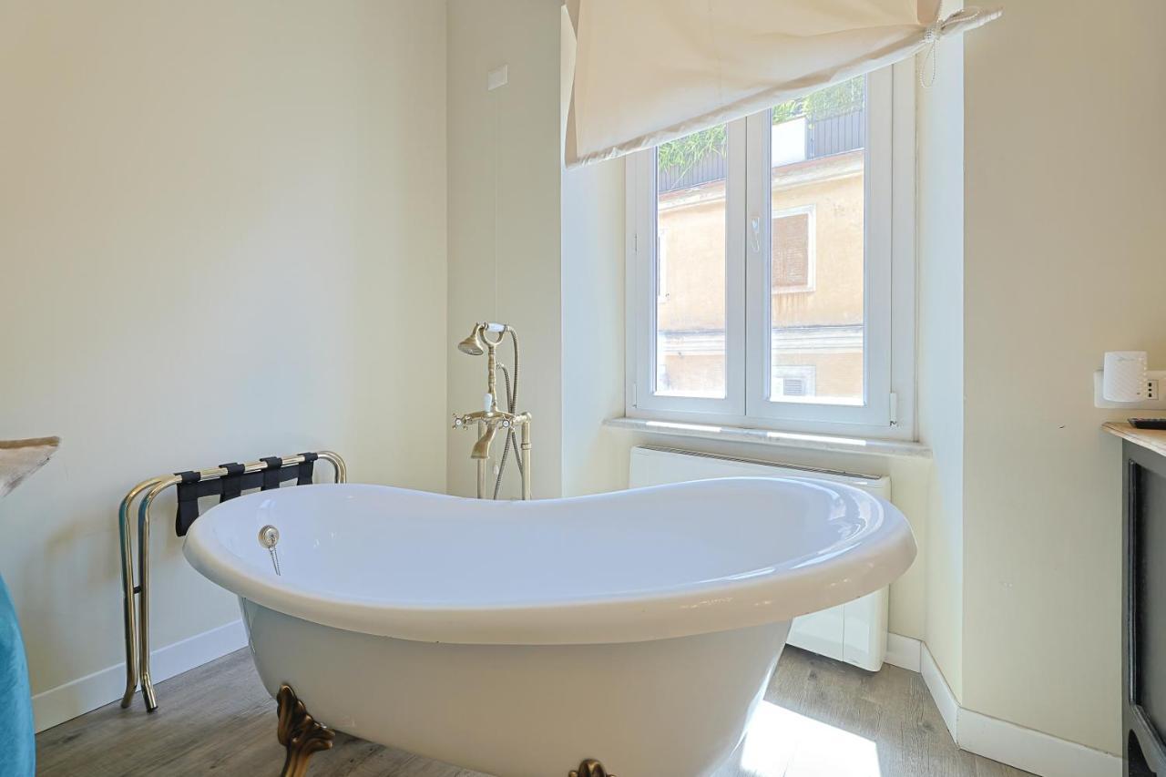 רומא Art House Suites56 Via Del Babuino 56 מראה חיצוני תמונה