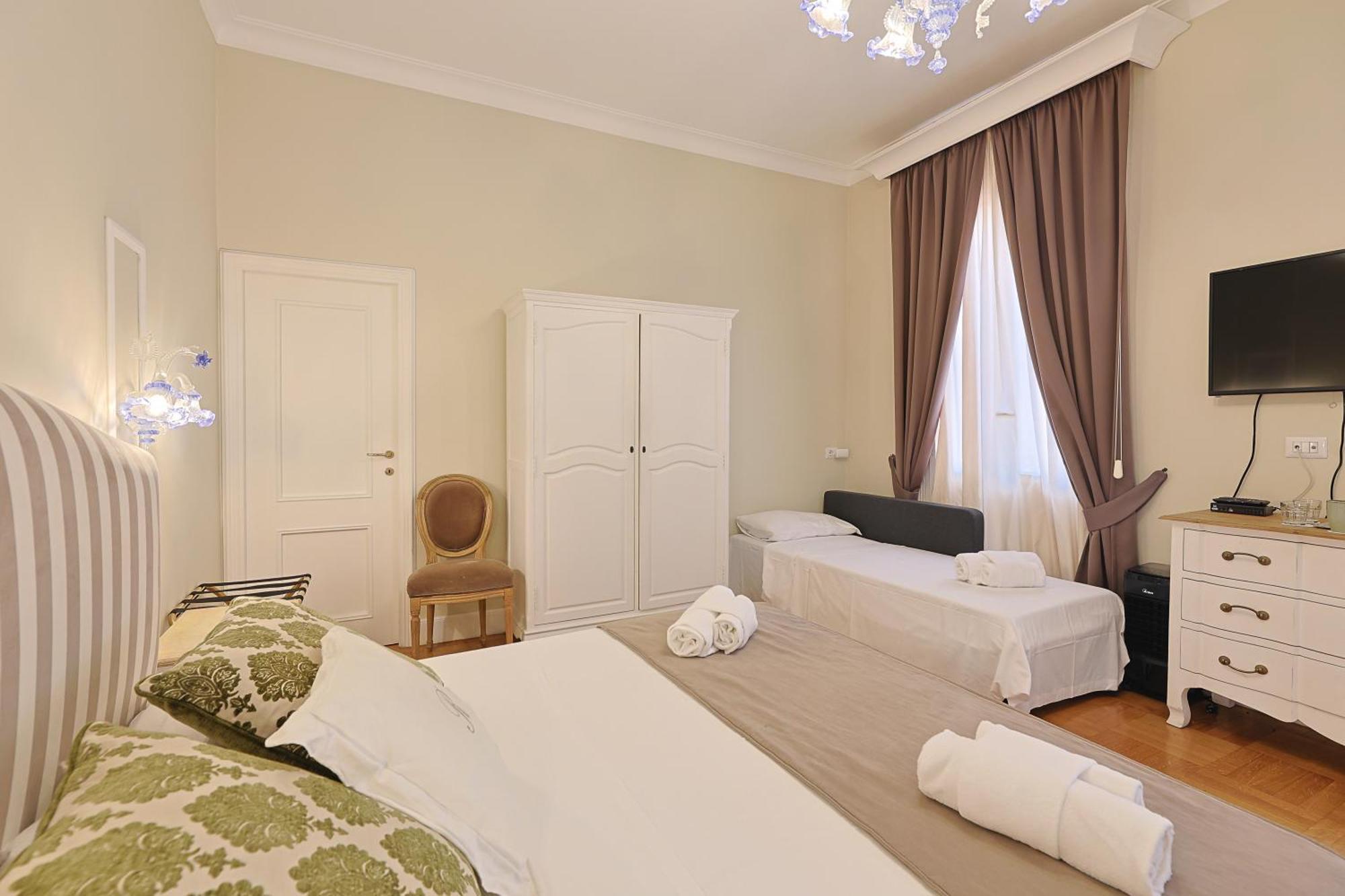 רומא Art House Suites56 Via Del Babuino 56 מראה חיצוני תמונה